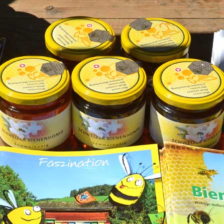 Honig und Brotaufstriche